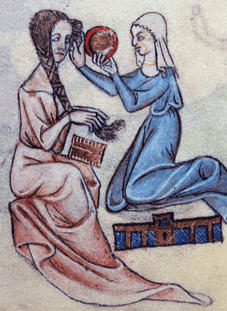 medieval-lady-h-comb